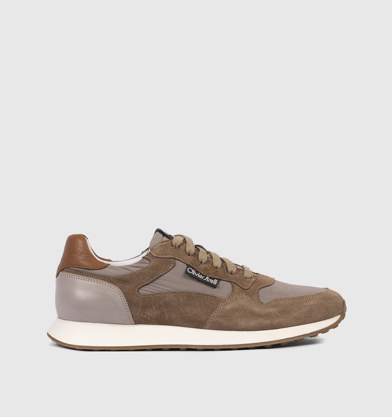 Men beige sneakers 25SH37-01