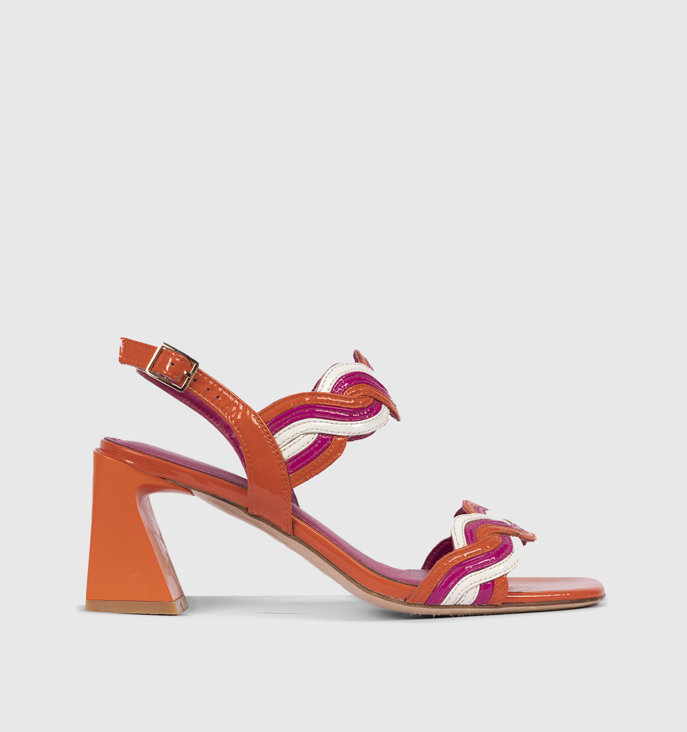 Women orange heels 25S32-01